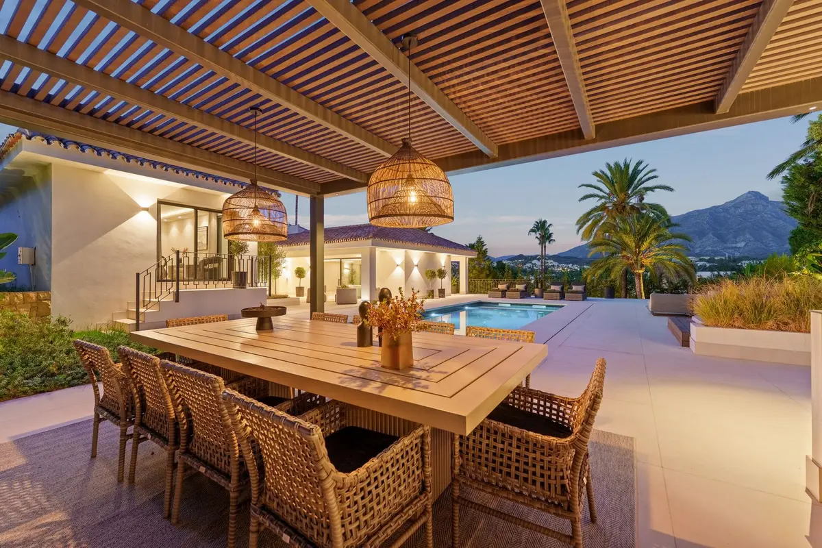 Detached Villa in Nueva Andalucía