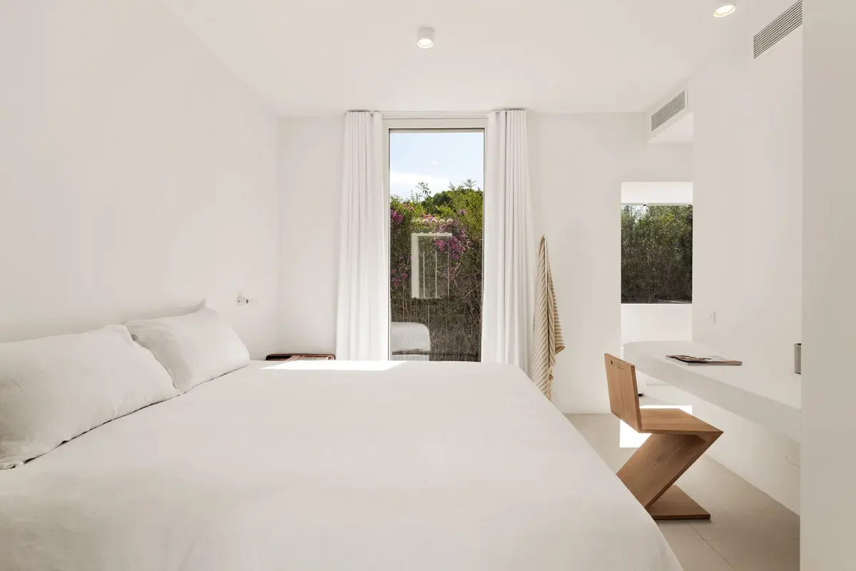 Detached Villa in El Paraiso