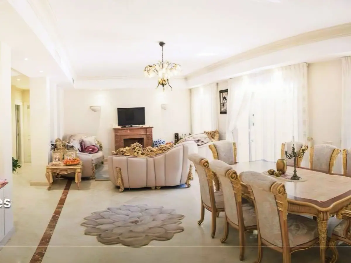 Detached Villa in Nueva Andalucía