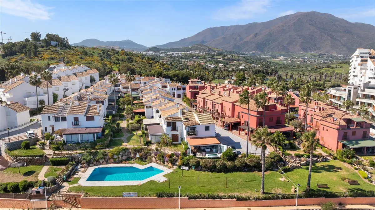 Semi-Detached House in Estepona