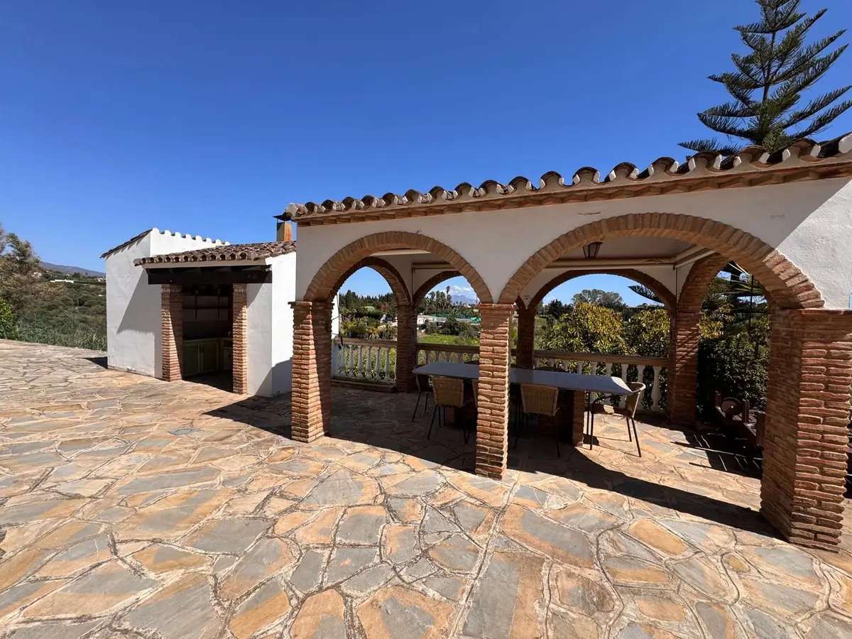 Detached Villa in Estepona