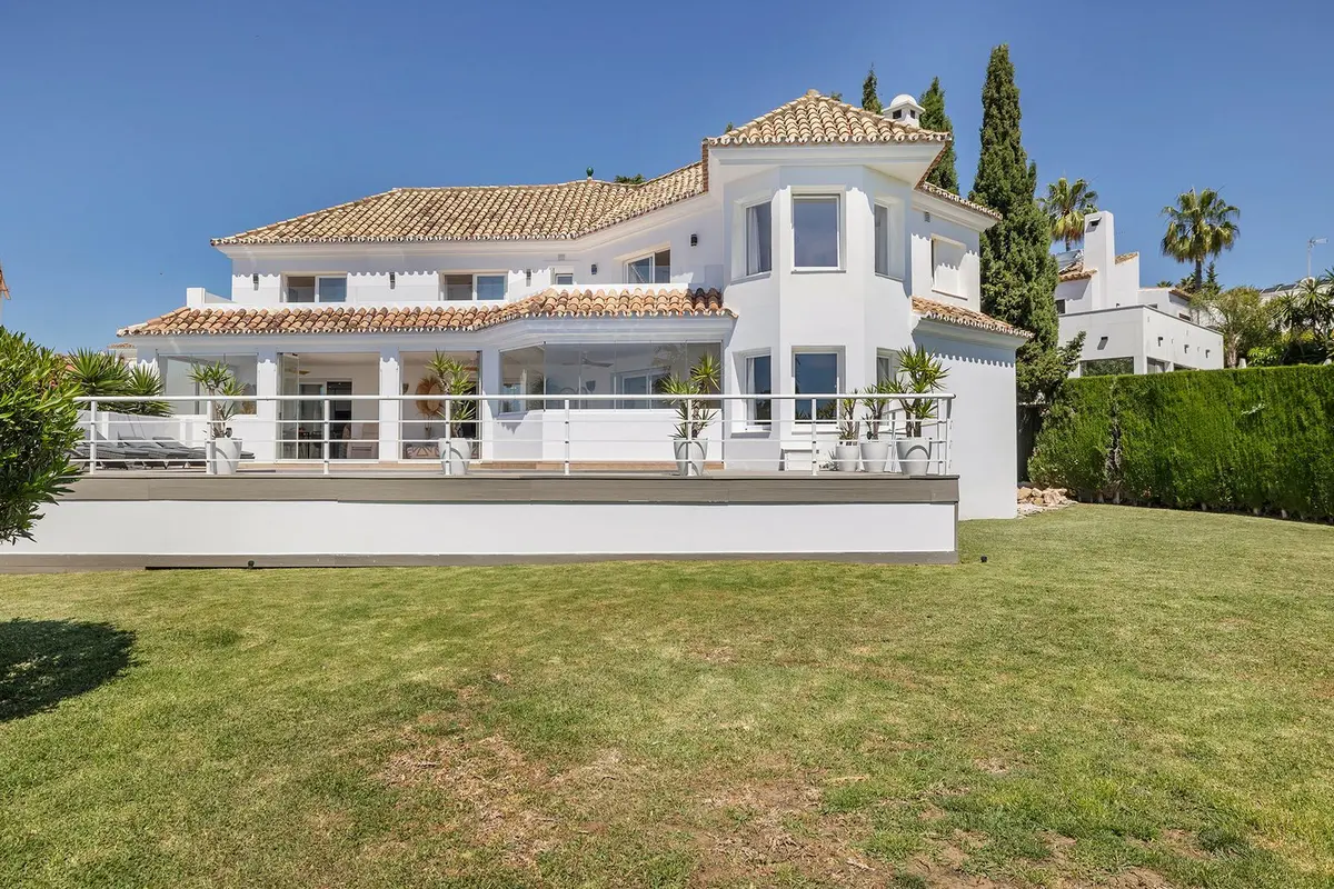 Detached Villa in Estepona