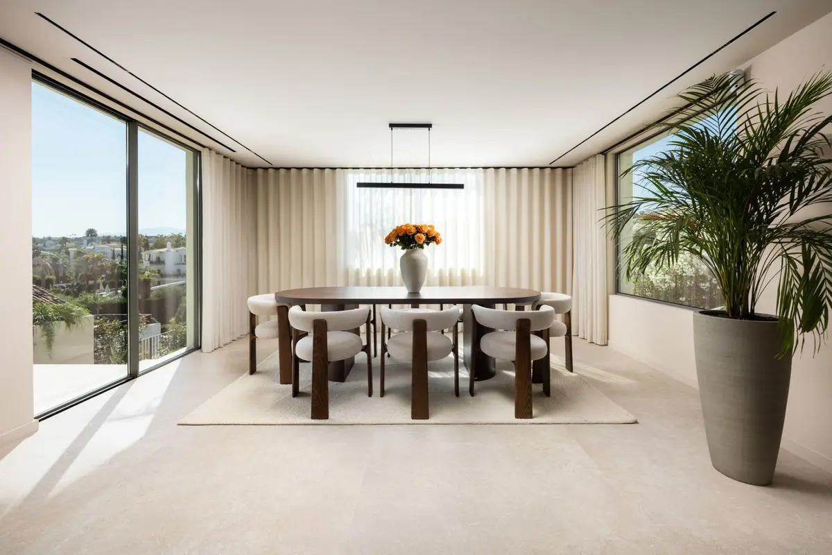 Detached Villa in Nueva Andalucía