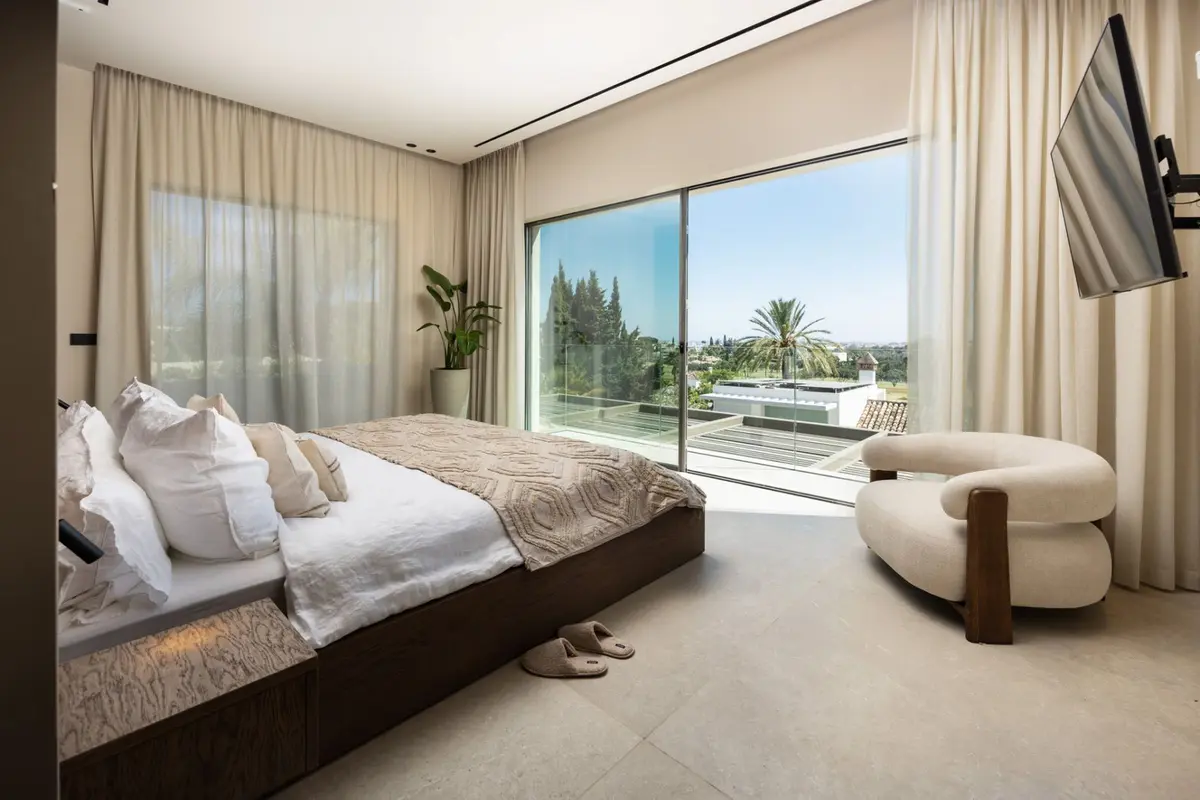 Detached Villa in Nueva Andalucía