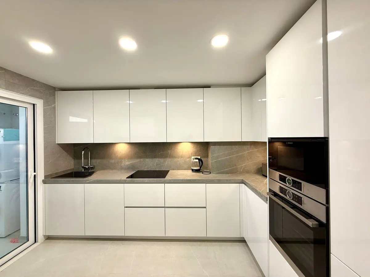 Middle Floor Apartment in Puerto Banús