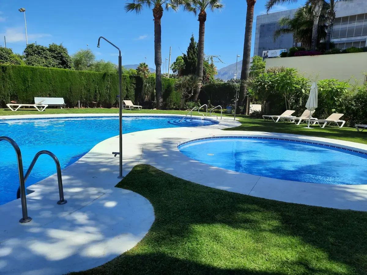 Middle Floor Apartment in Puerto Banús