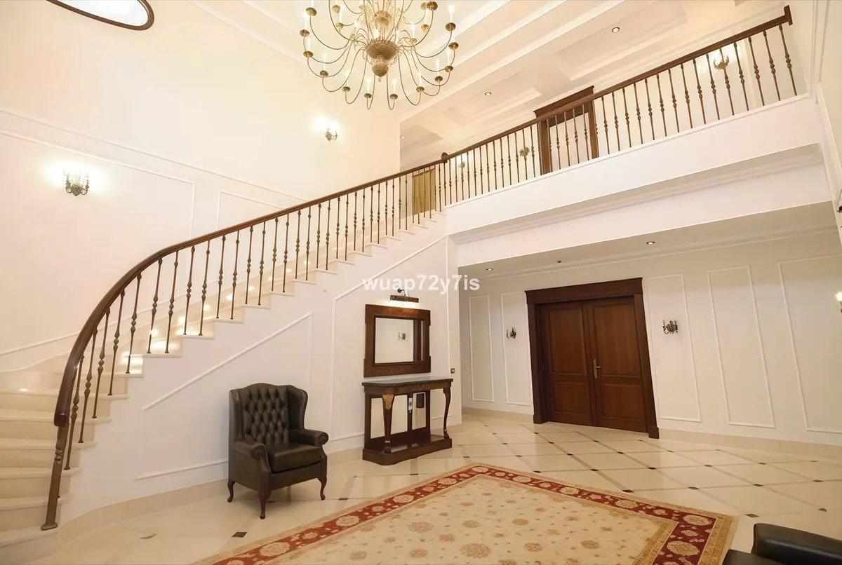 Detached Villa in Guadalmina Baja