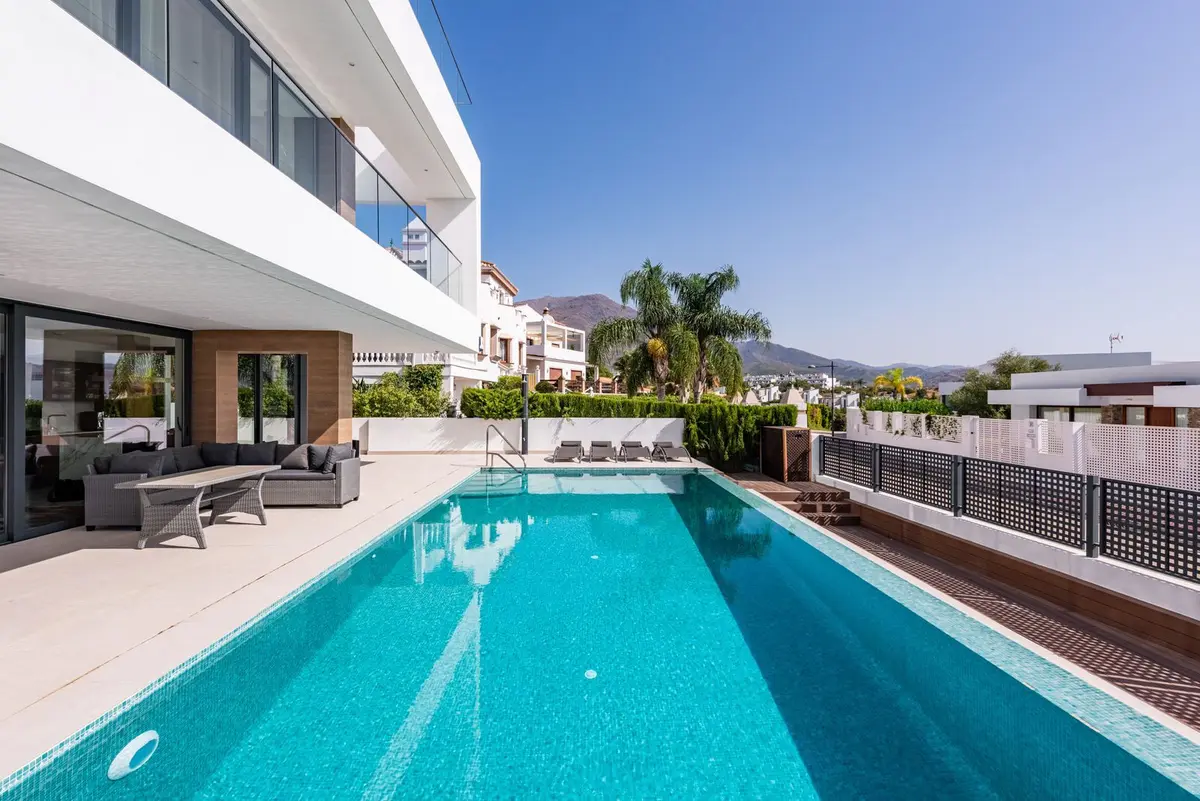 Detached Villa in Estepona