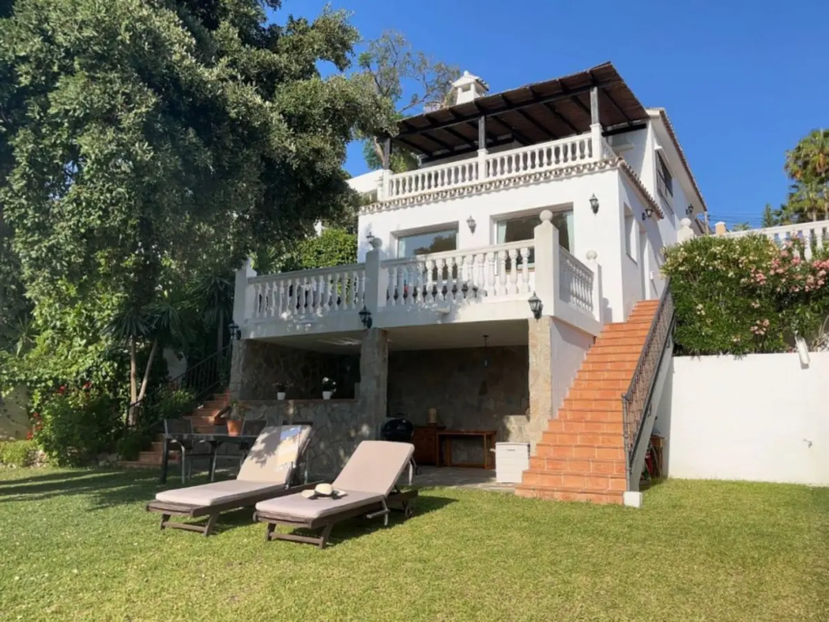 Detached Villa in Elviria