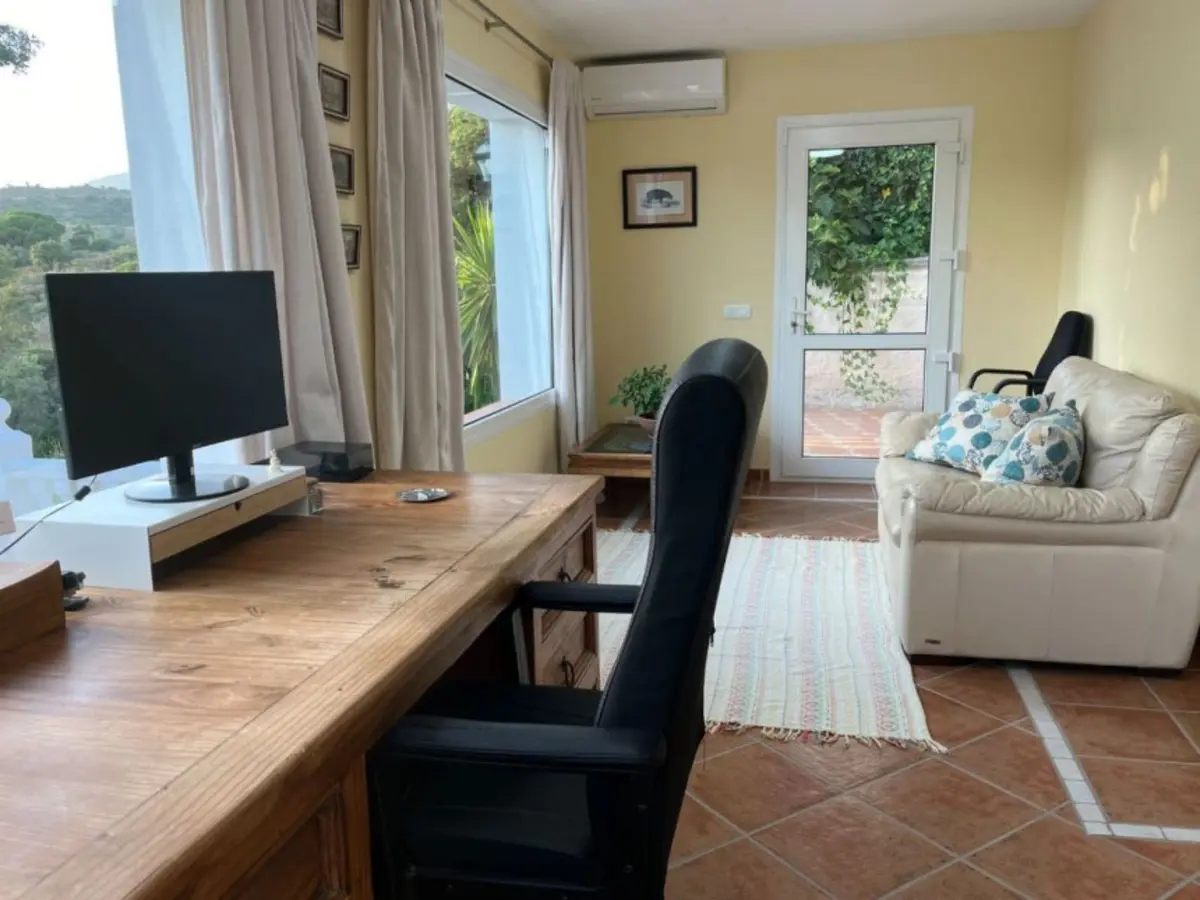 Detached Villa in Elviria