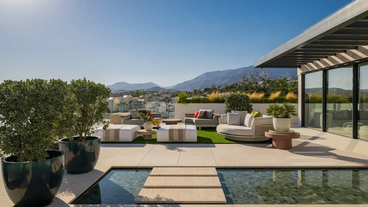 Middle Floor Apartment in Estepona