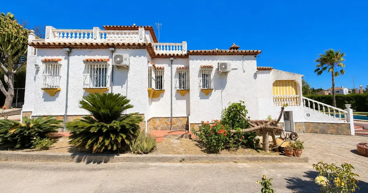 Detached Villa in Estepona