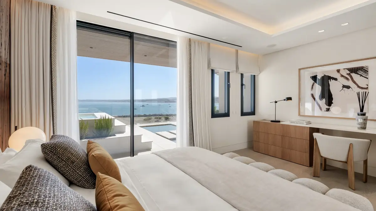 Middle Floor Apartment in Estepona
