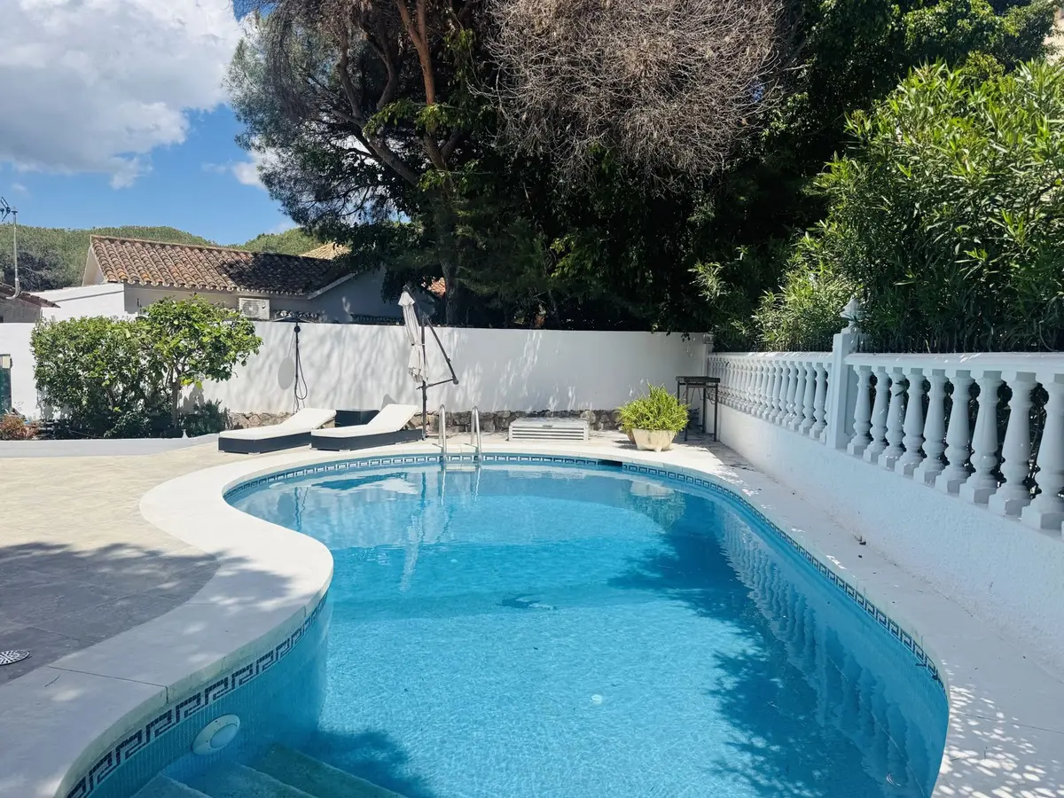 Detached Villa in Elviria