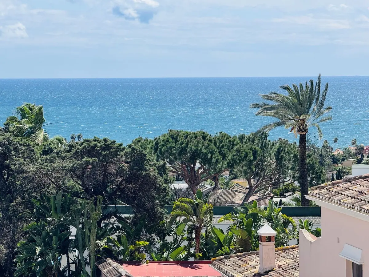Detached Villa in Elviria