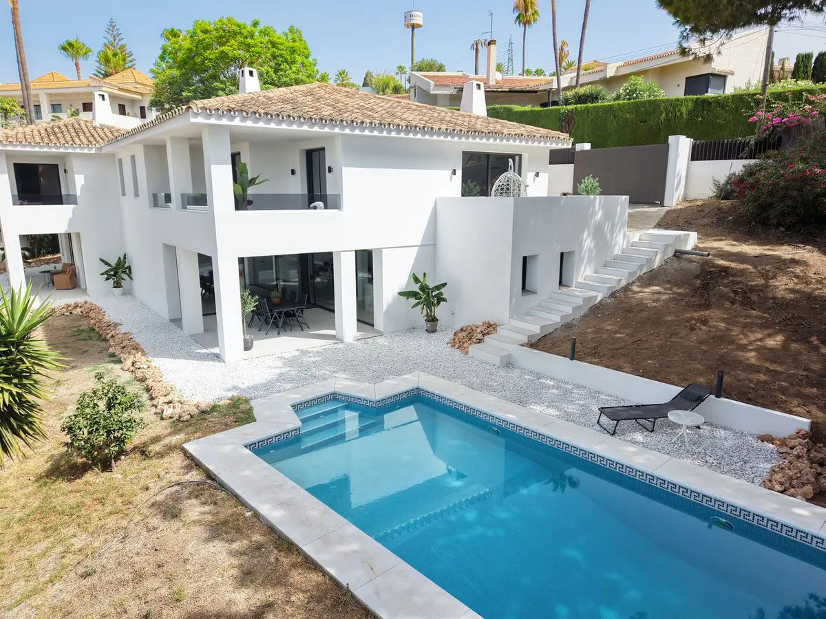 Detached Villa in Elviria