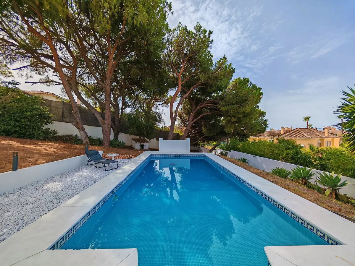 Detached Villa in Elviria
