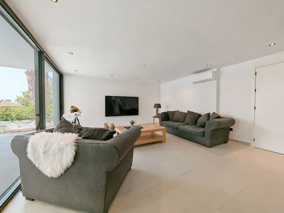 Detached Villa in Elviria