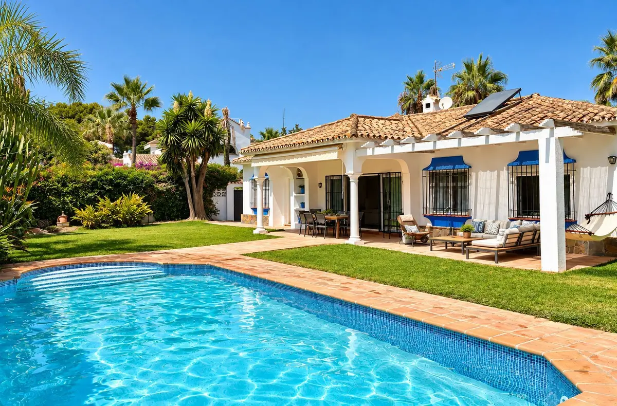 Detached Villa in Estepona