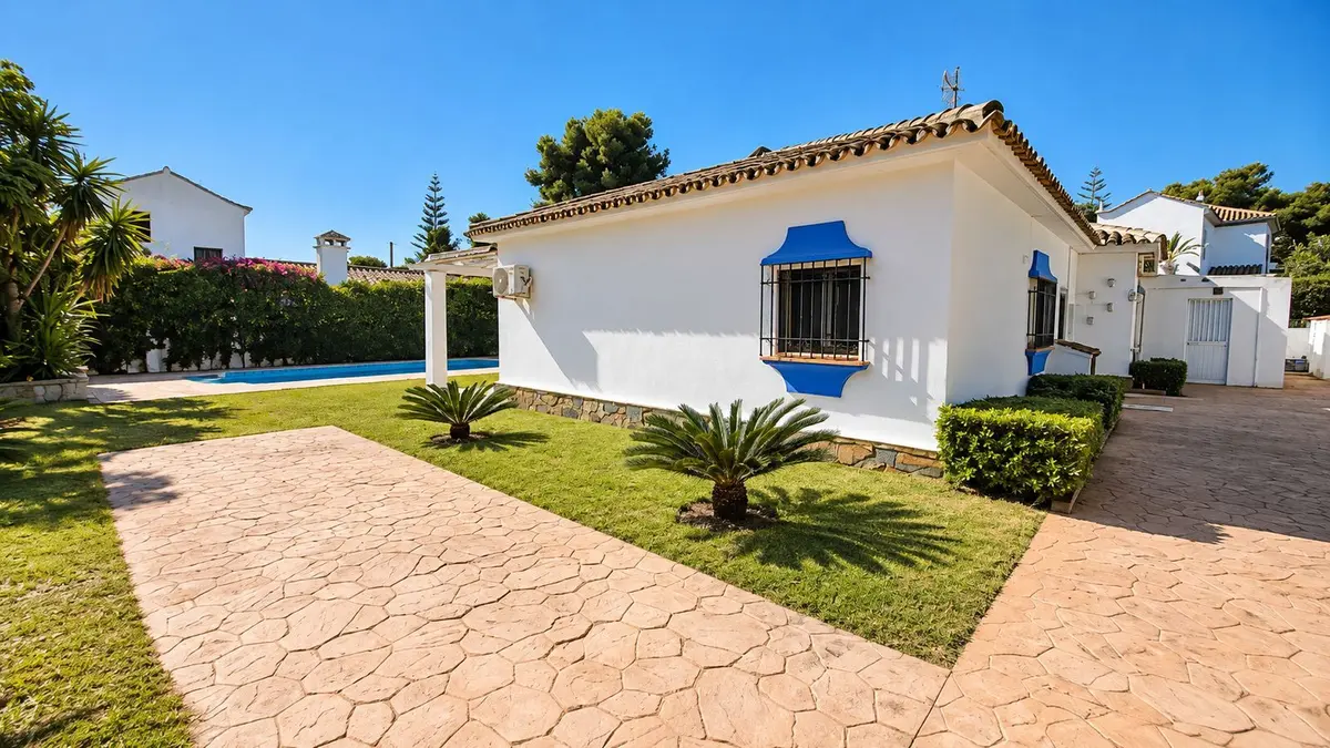 Detached Villa in Estepona