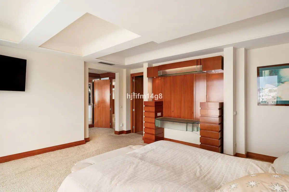 Penthouse in Nueva Andalucía