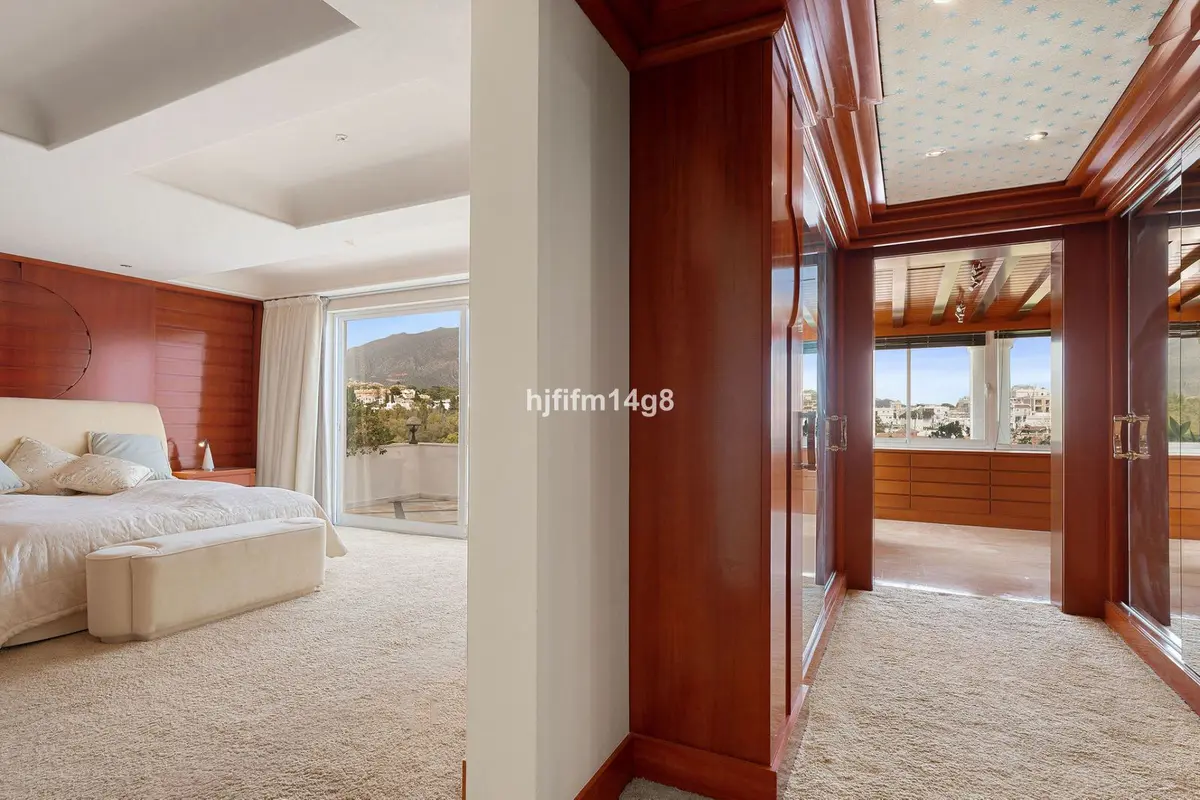 Penthouse in Nueva Andalucía