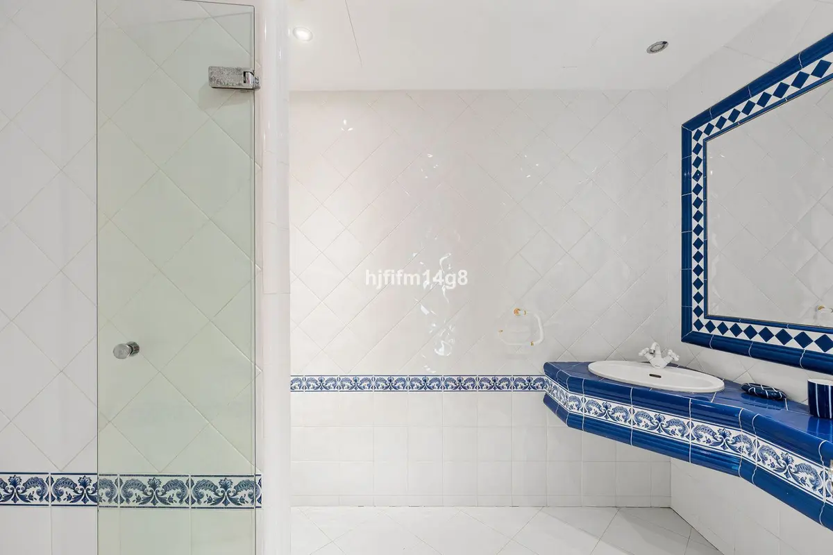 Penthouse in Nueva Andalucía