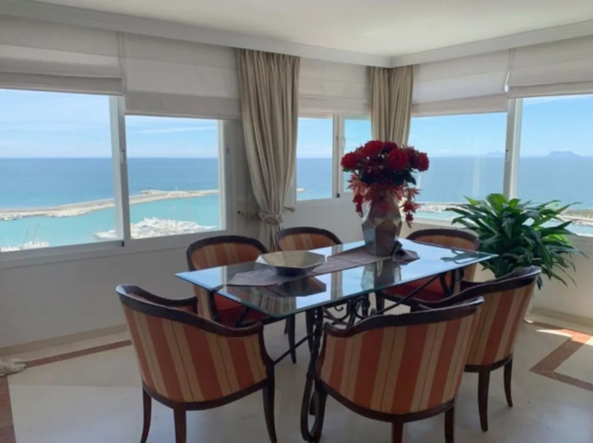 Penthouse in Estepona