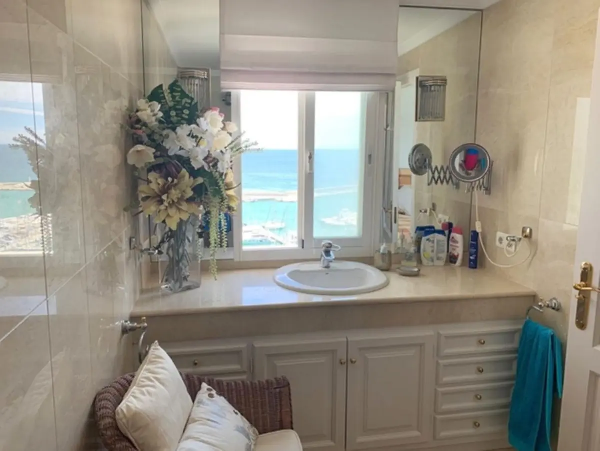 Penthouse in Estepona