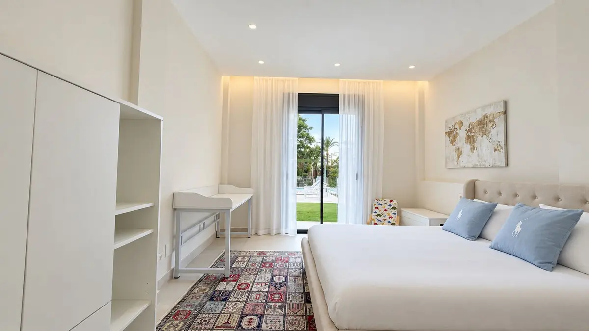 Detached Villa in Guadalmina Baja