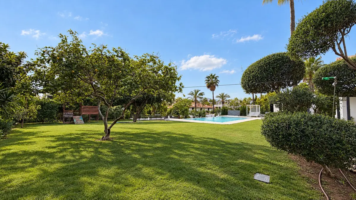 Detached Villa in Guadalmina Baja