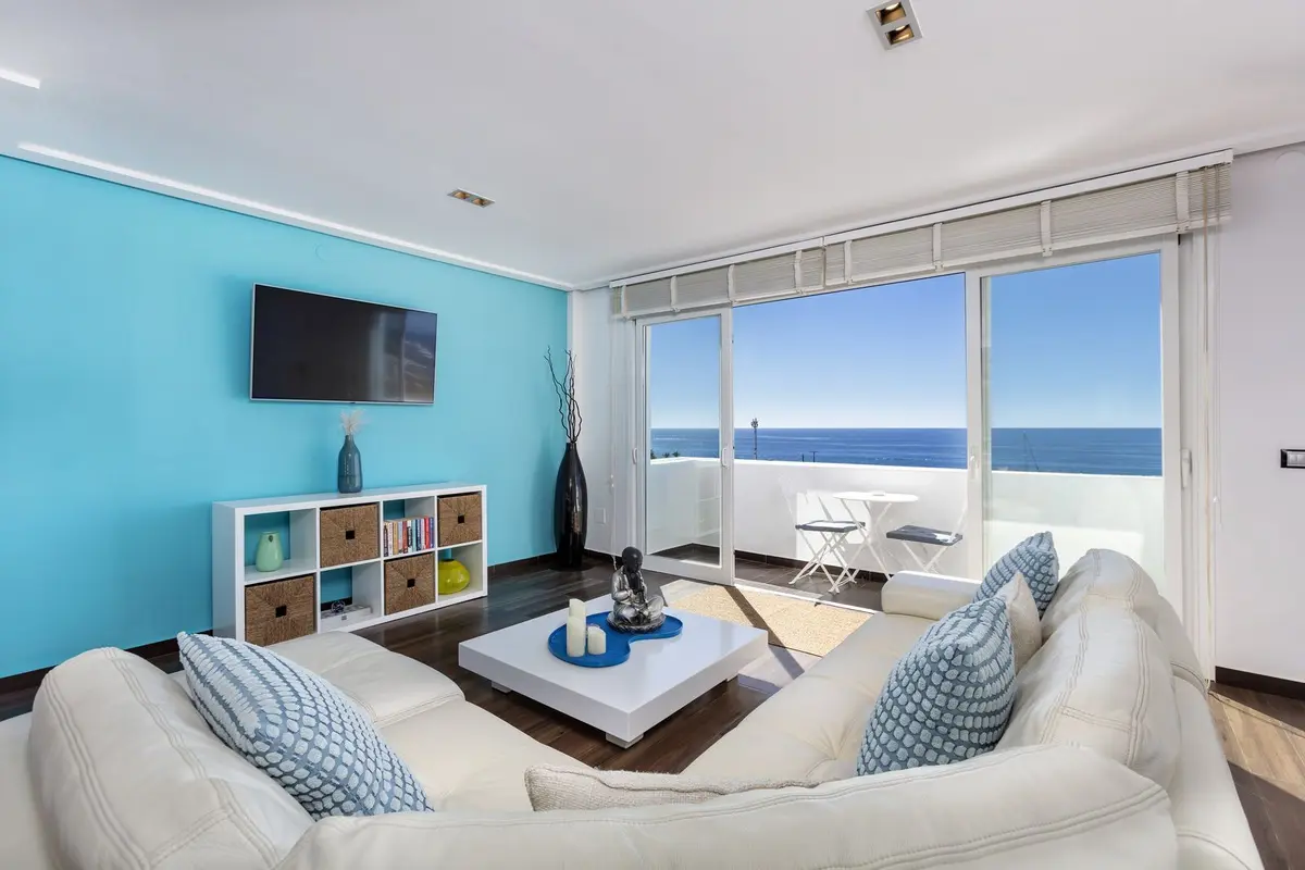 Top Floor Apartment in Puerto Banús