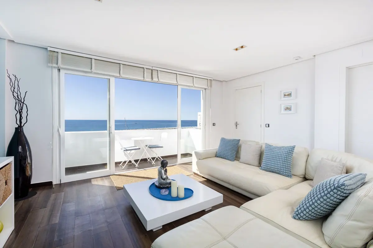 Top Floor Apartment in Puerto Banús
