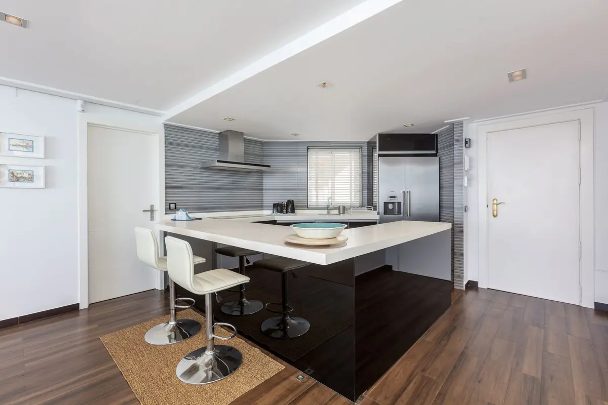 Top Floor Apartment in Puerto Banús