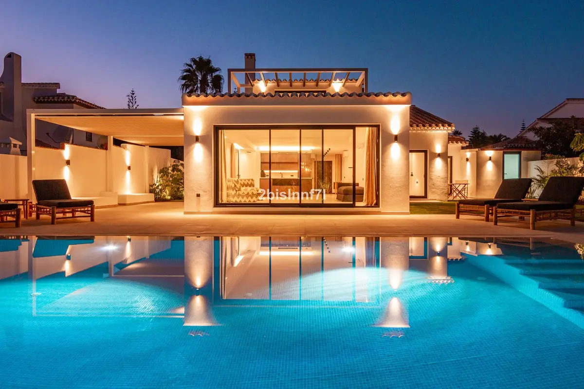Detached Villa in Elviria