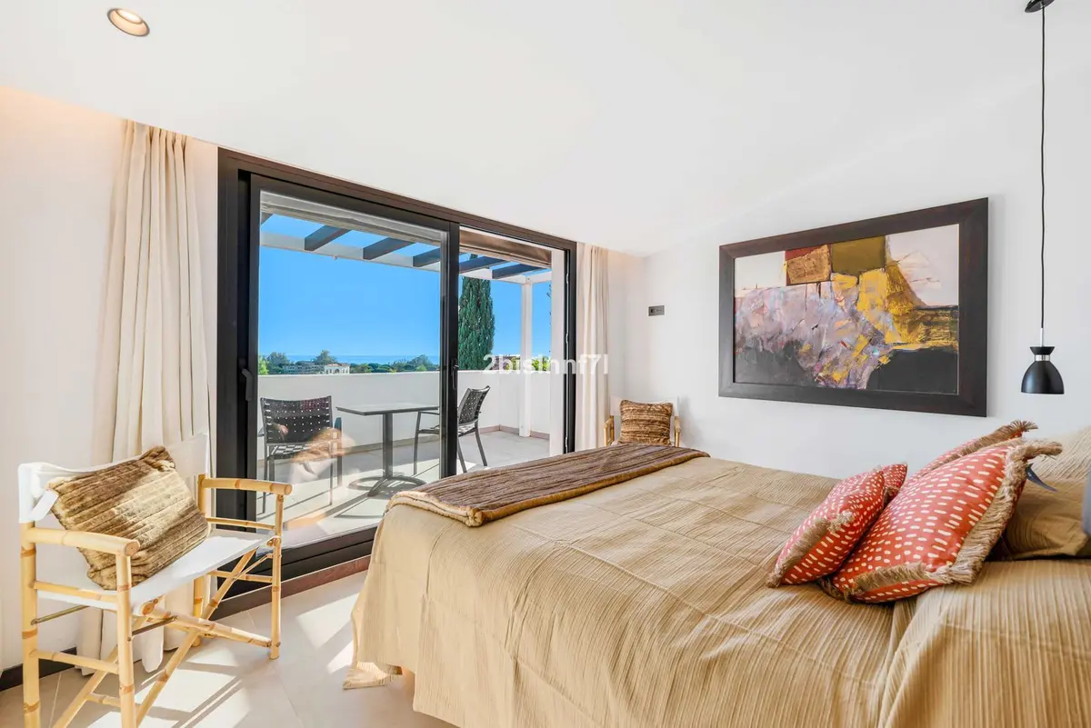 Detached Villa in Elviria