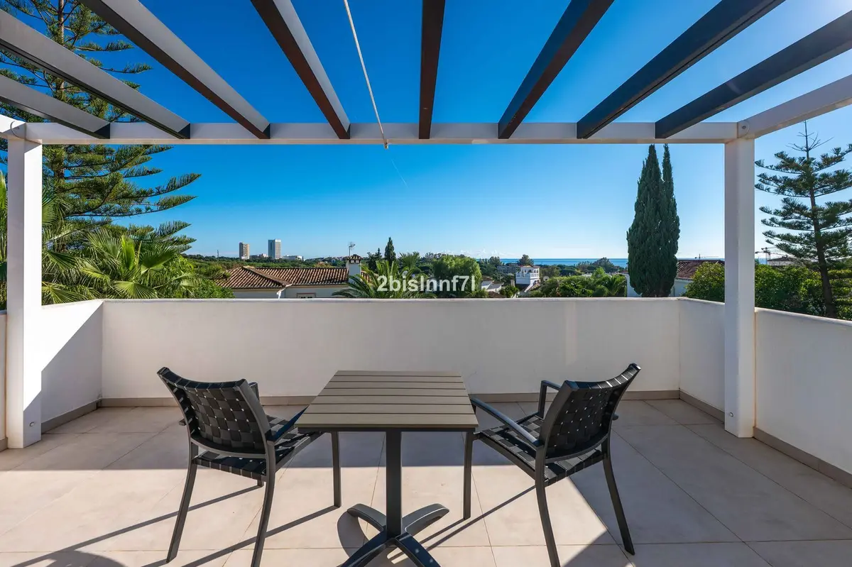 Detached Villa in Elviria