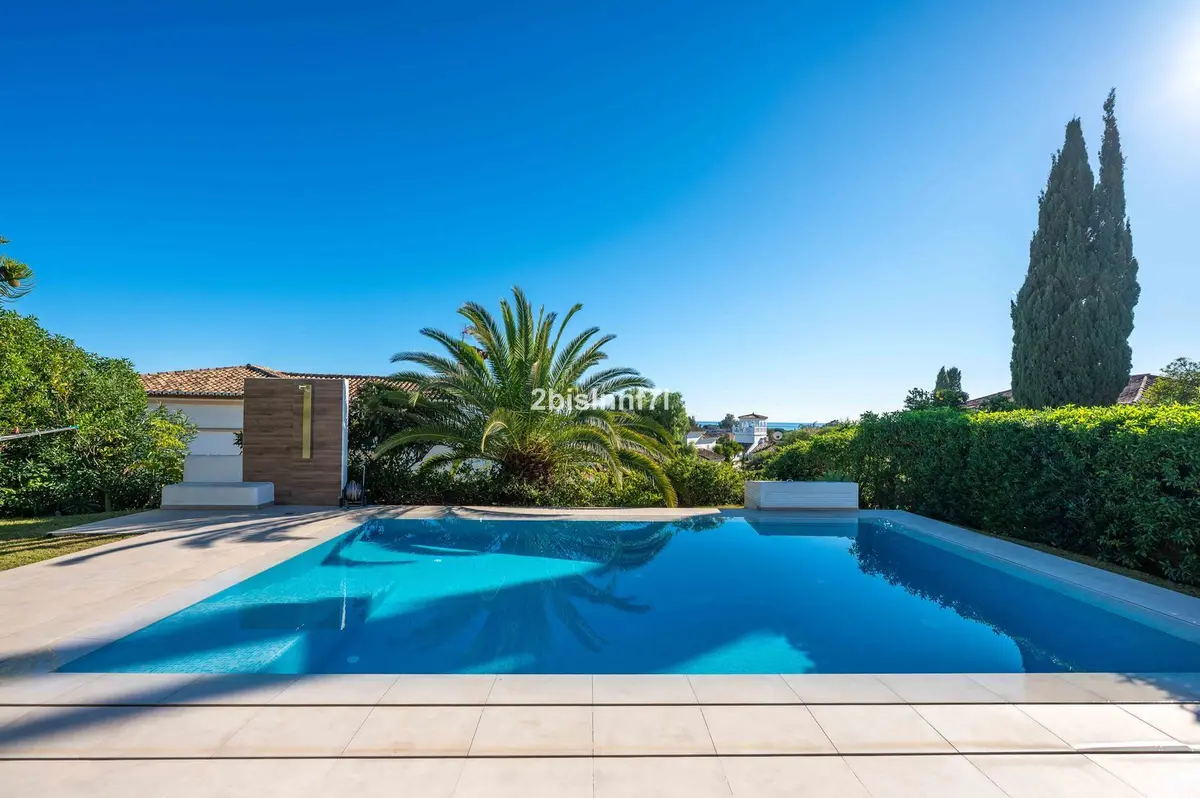 Detached Villa in Elviria