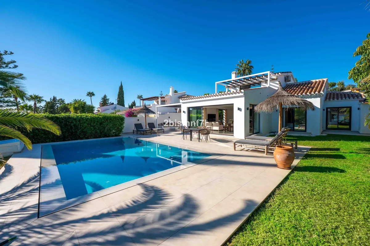 Detached Villa in Elviria