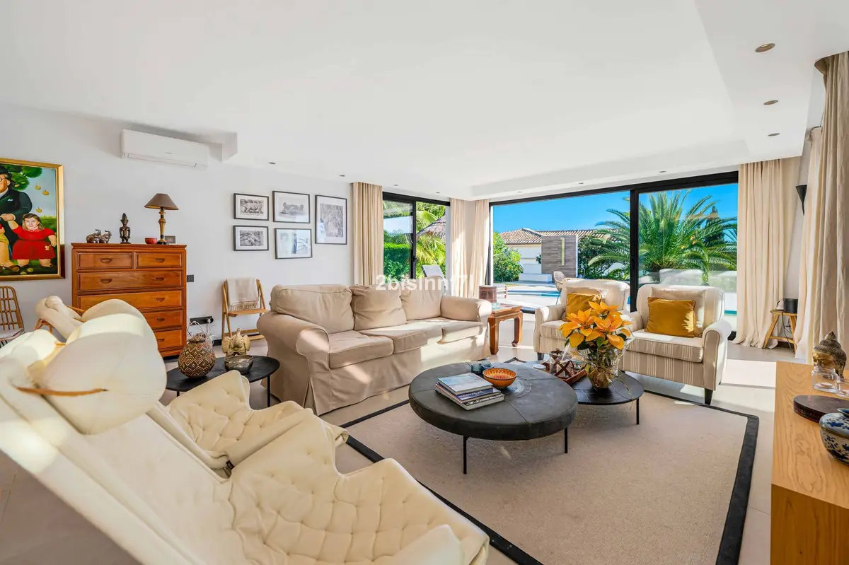 Detached Villa in Elviria
