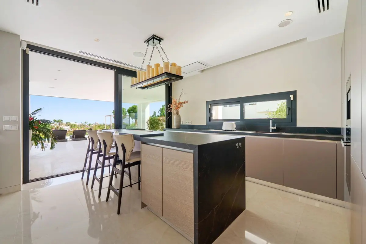Detached Villa in Nueva Andalucía