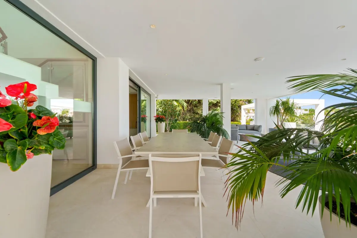 Detached Villa in Nueva Andalucía