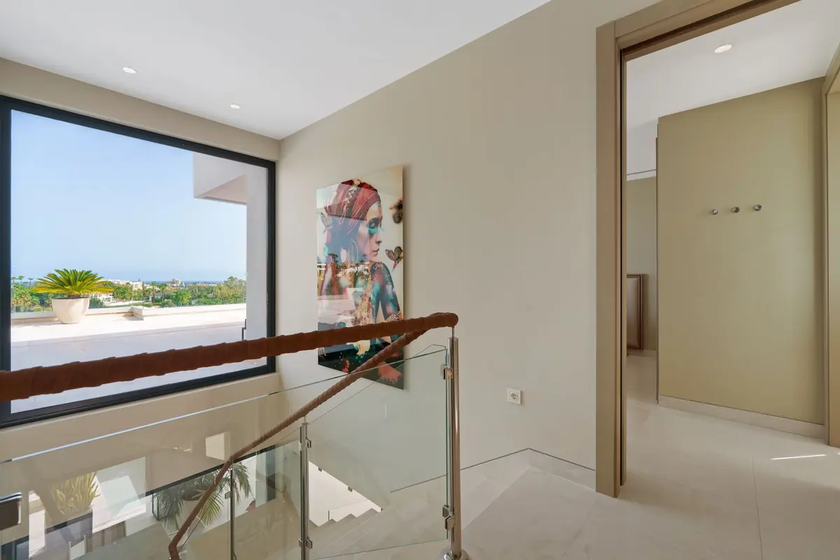 Detached Villa in Nueva Andalucía