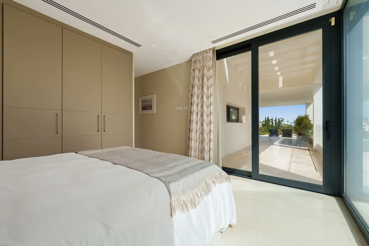 Detached Villa in Nueva Andalucía