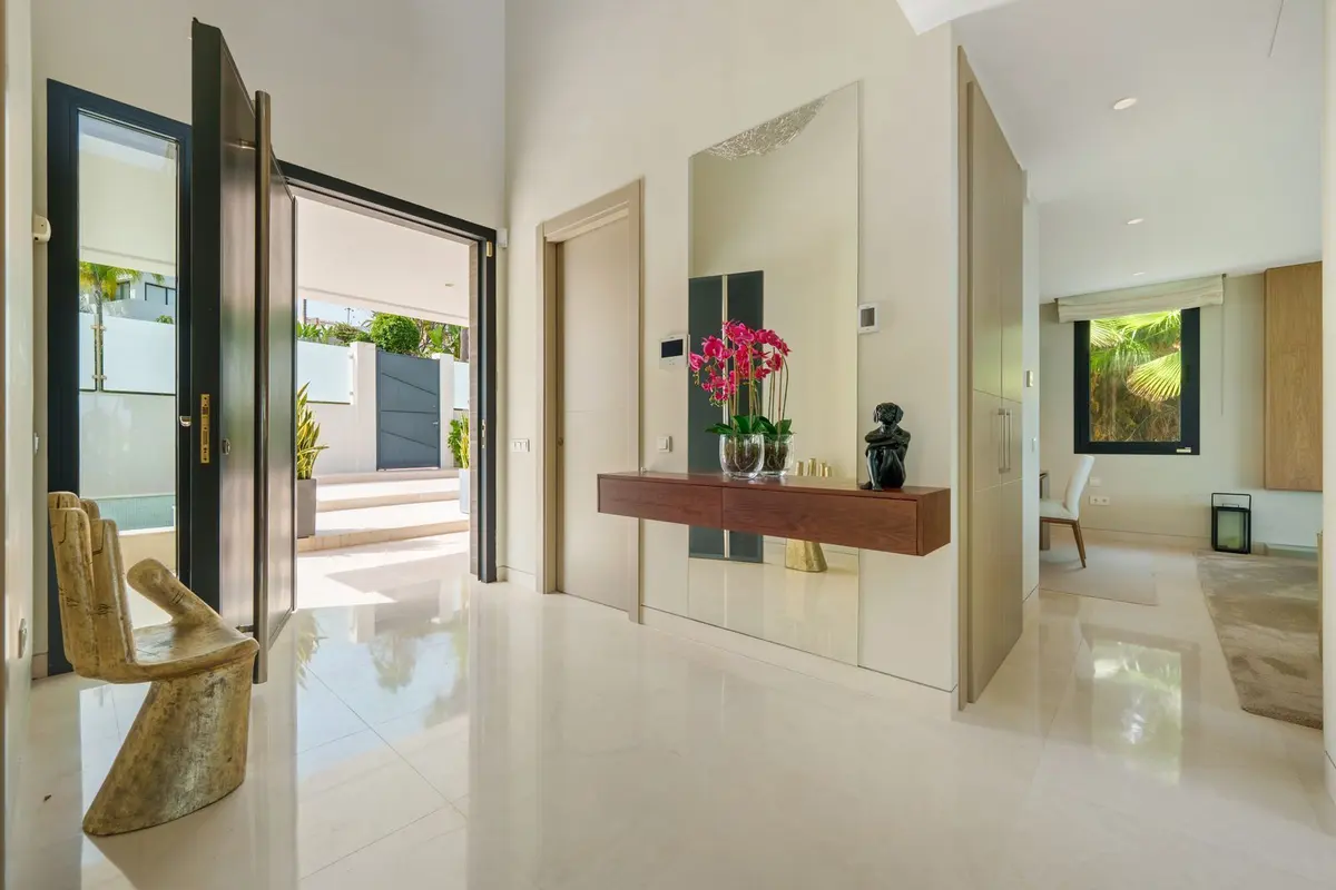 Detached Villa in Nueva Andalucía