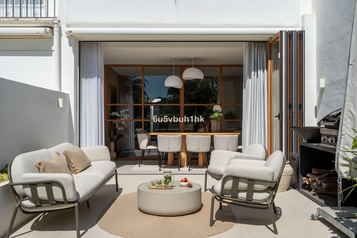 Townhouse in Nueva Andalucía