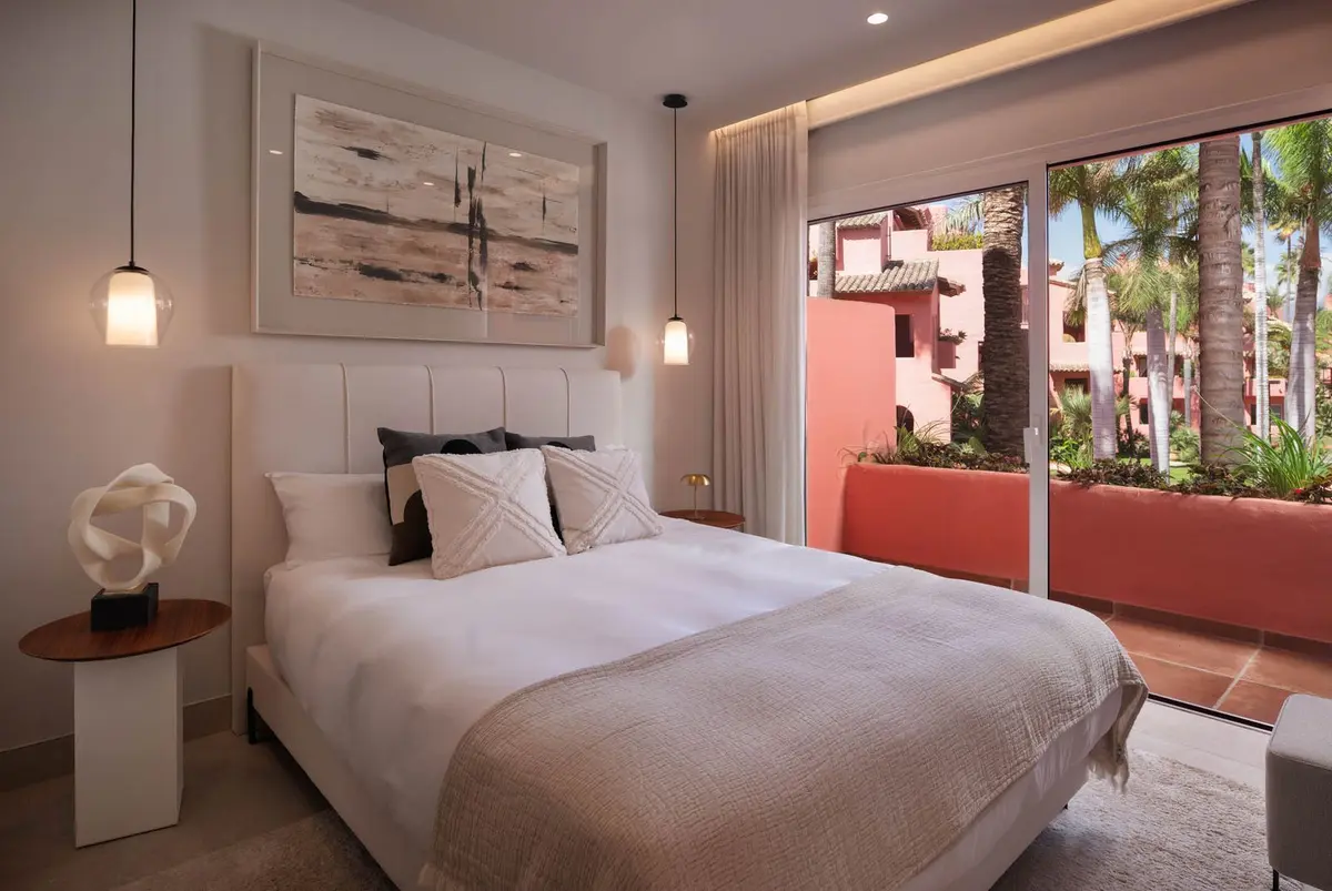Middle Floor Apartment in Estepona
