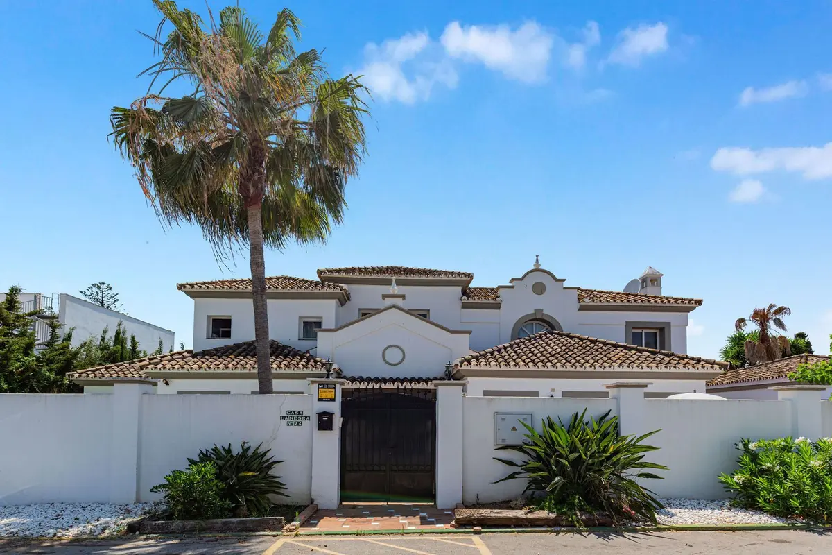Detached Villa in Costalita