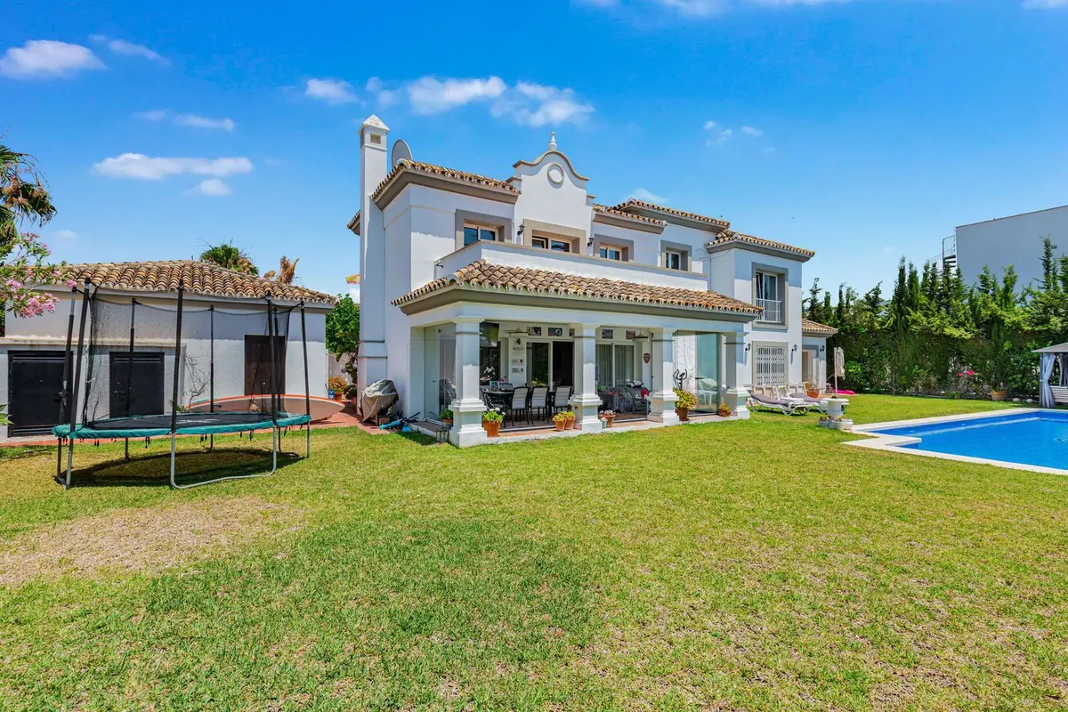 Detached Villa in Costalita