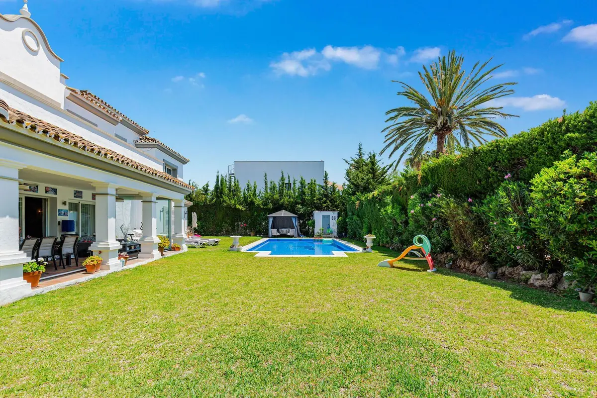 Detached Villa in Costalita